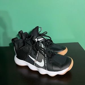 Nike volleyball shoes